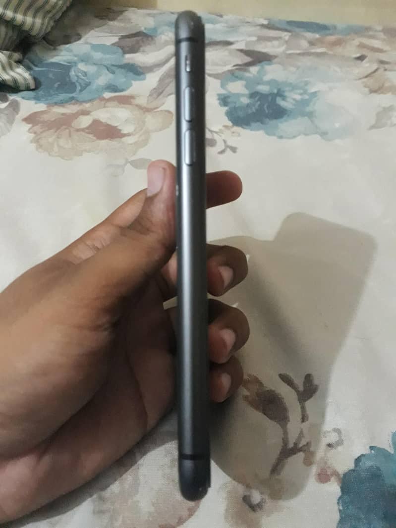 Apple iPhone 11 5