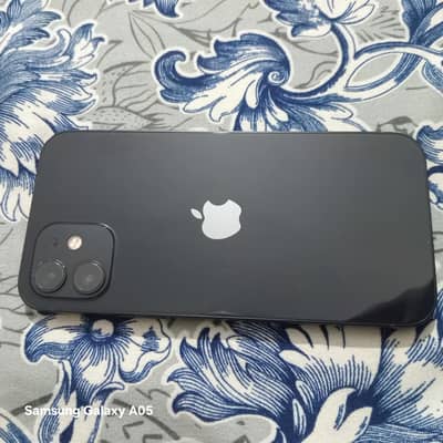 Apple iPhone 12