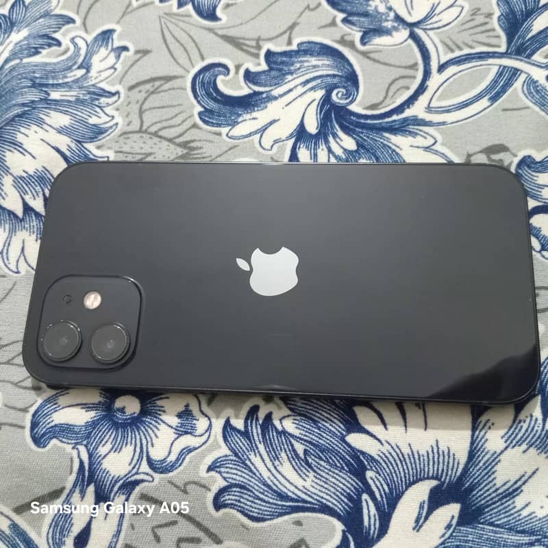 Apple iPhone 12 0