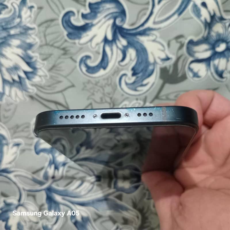 Apple iPhone 12 3
