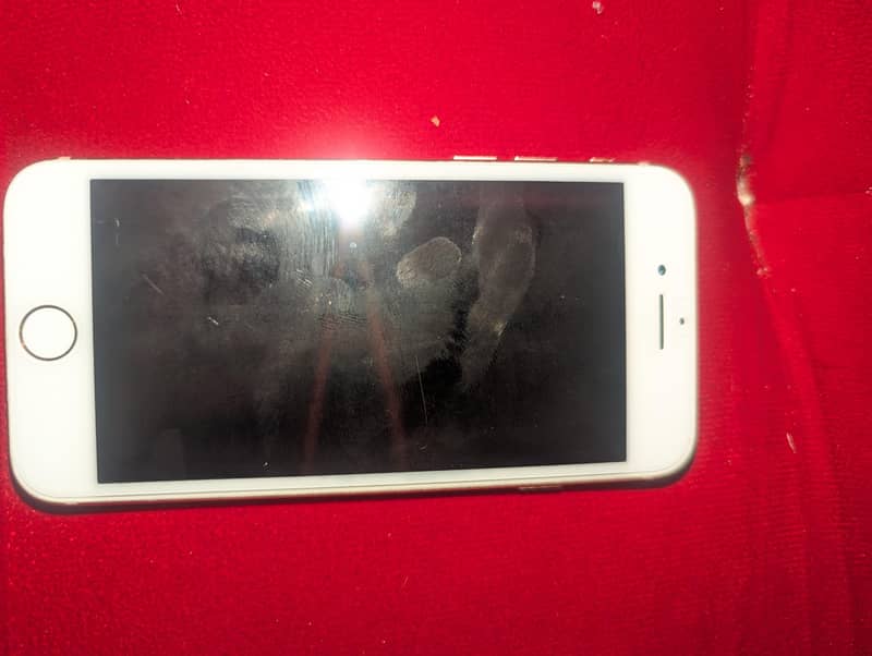 Apple iPhone 8 1