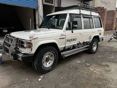 Mitsubishi Pajero 1993