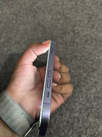 Apple iPhone 12 mini