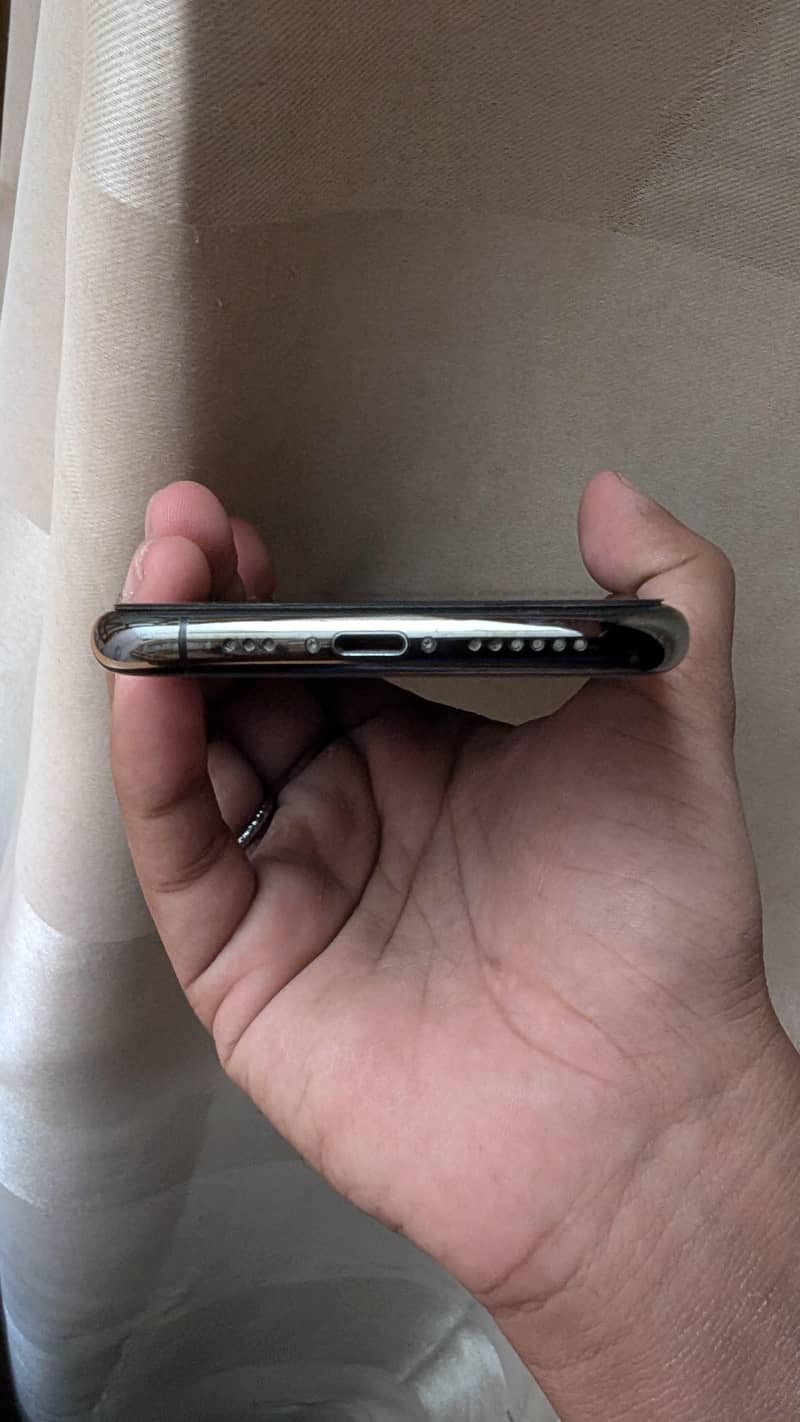 Apple iPhone 11 Pro 5