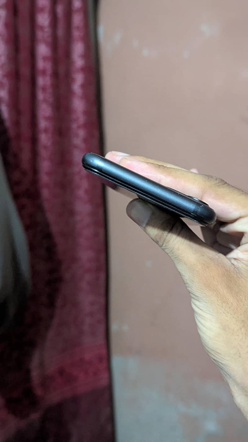 Apple iPhone 11 5