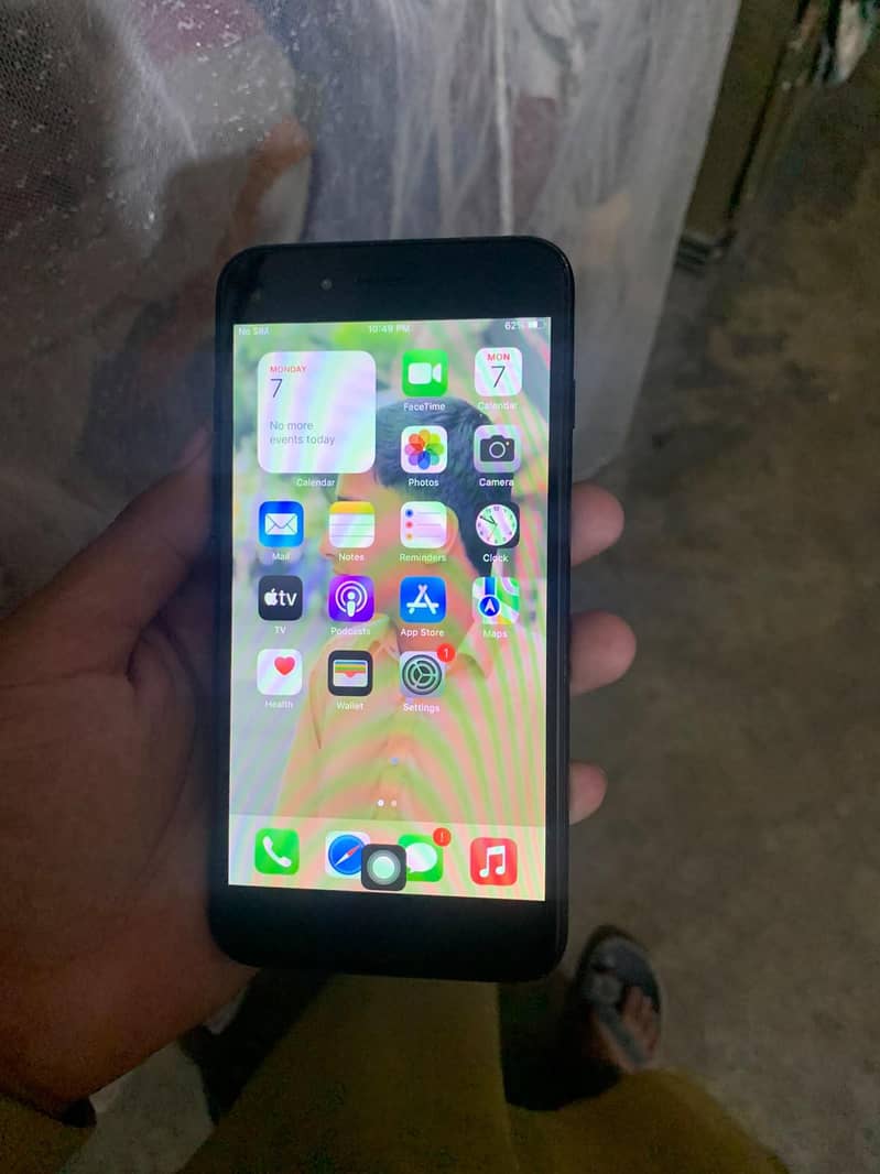 Apple iPhone 7 Plus 1