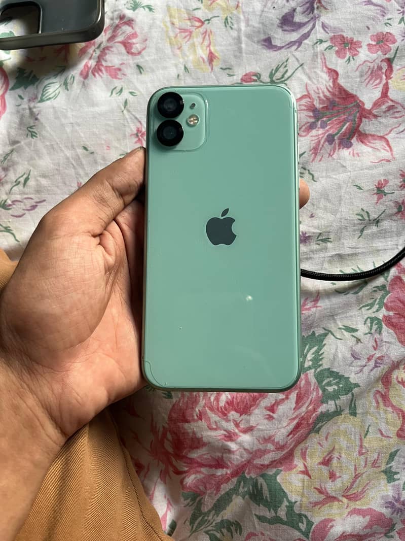 Apple iPhone 11 0