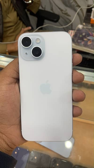 Apple iPhone 15