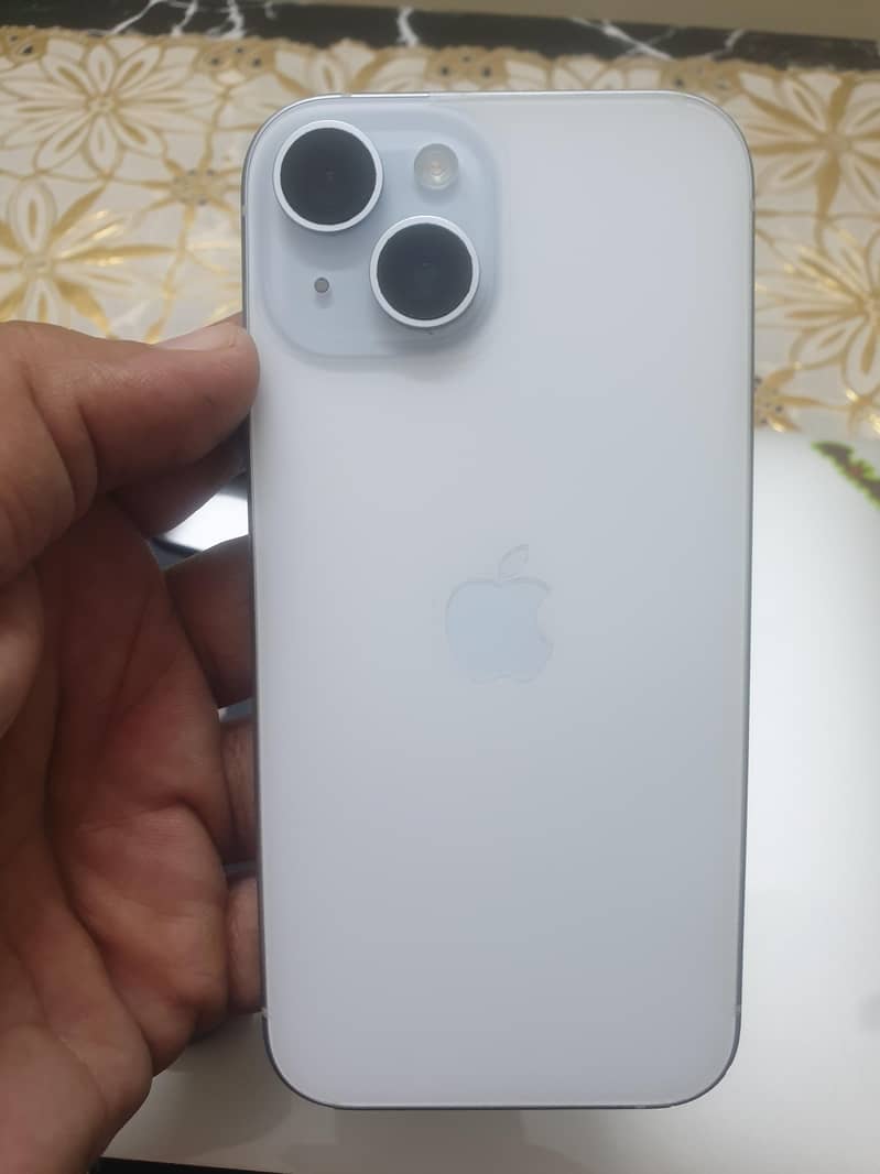 Apple iPhone 15 2