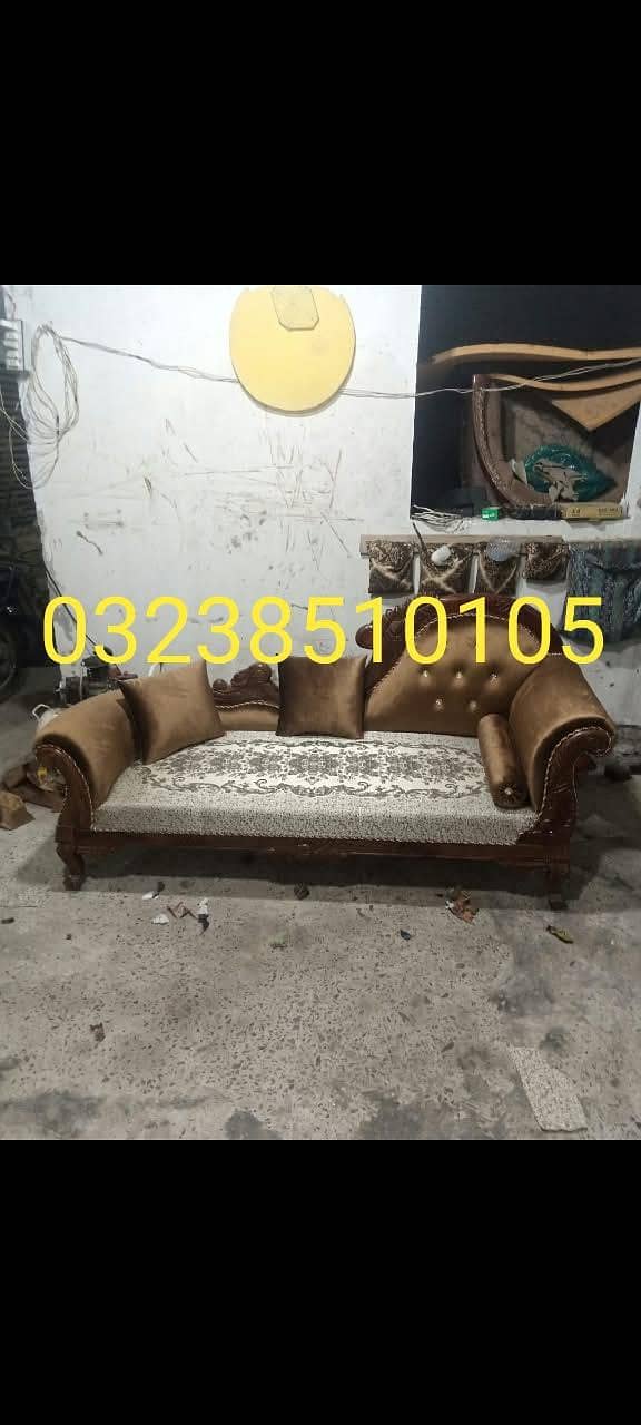 sofa Poshish worker 7