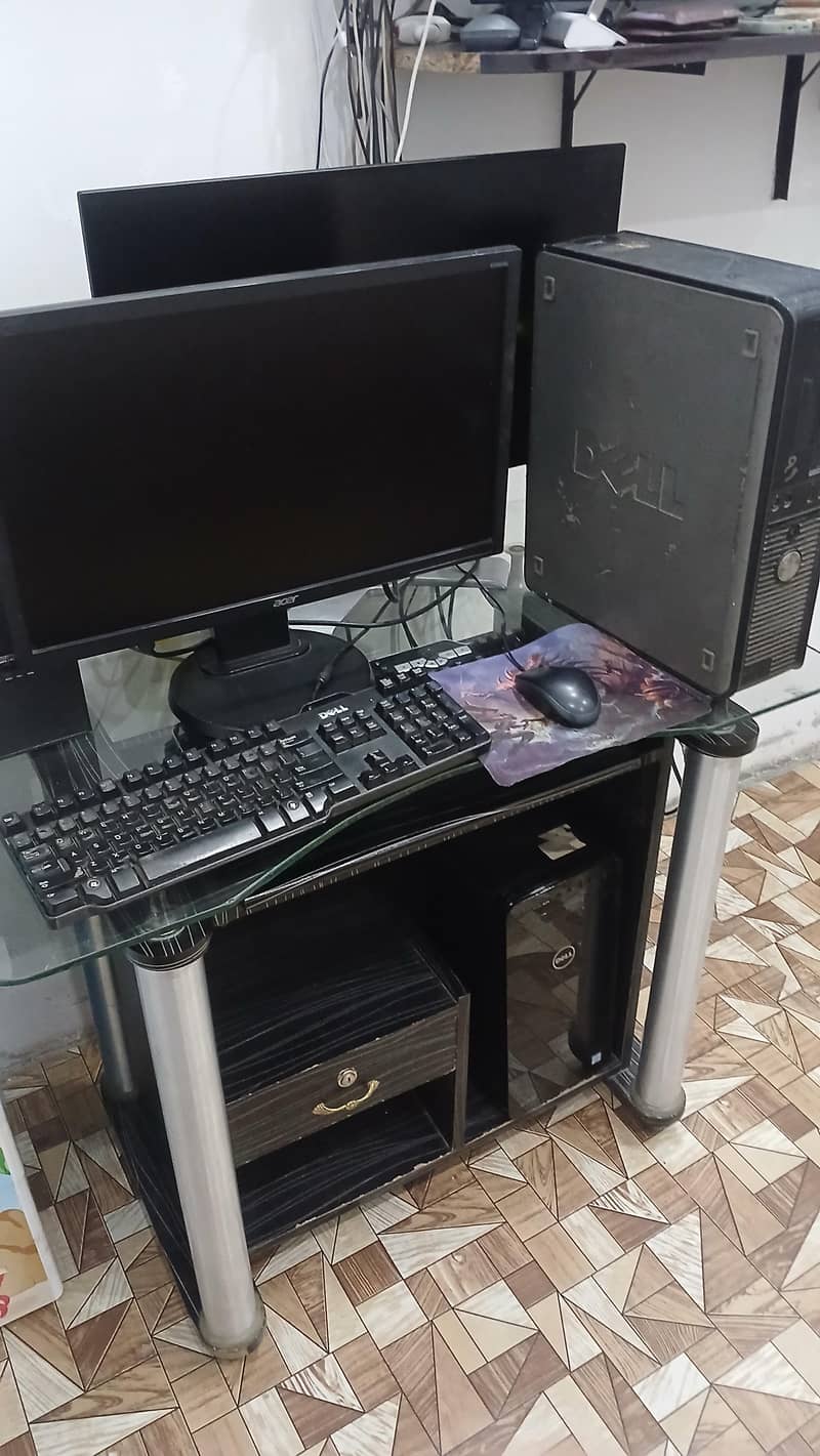 Dell Computer & LCD with Table 1