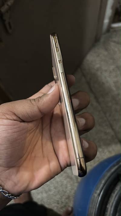 Apple iPhone XS
