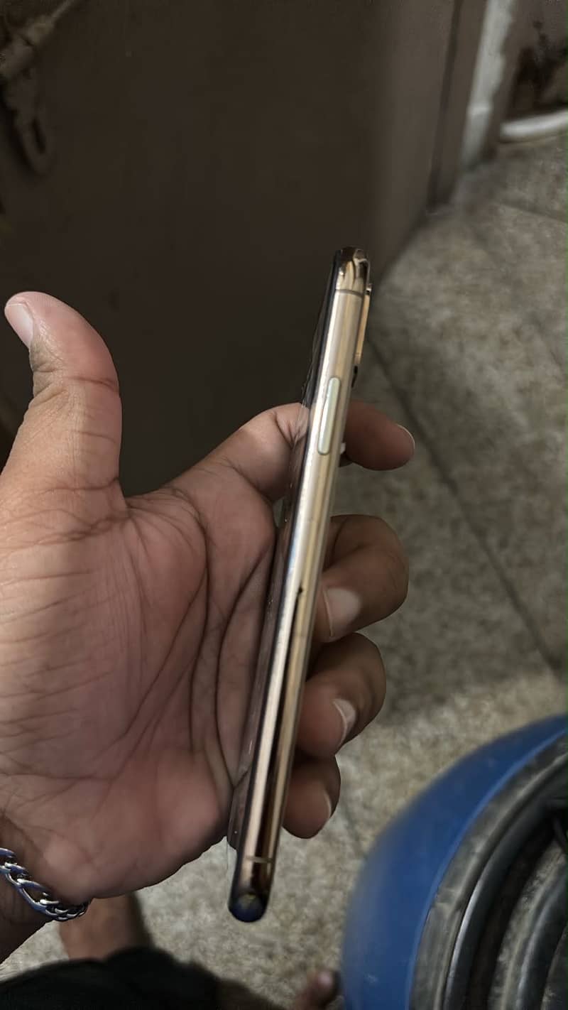 Apple iPhone XS 2