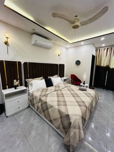 2 Bedrooms Luxury Furnished Apartment is Available For Rent in Bahria Town Lahore