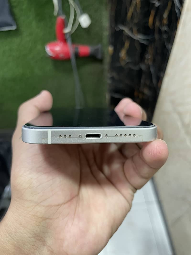 Apple iPhone 12 5