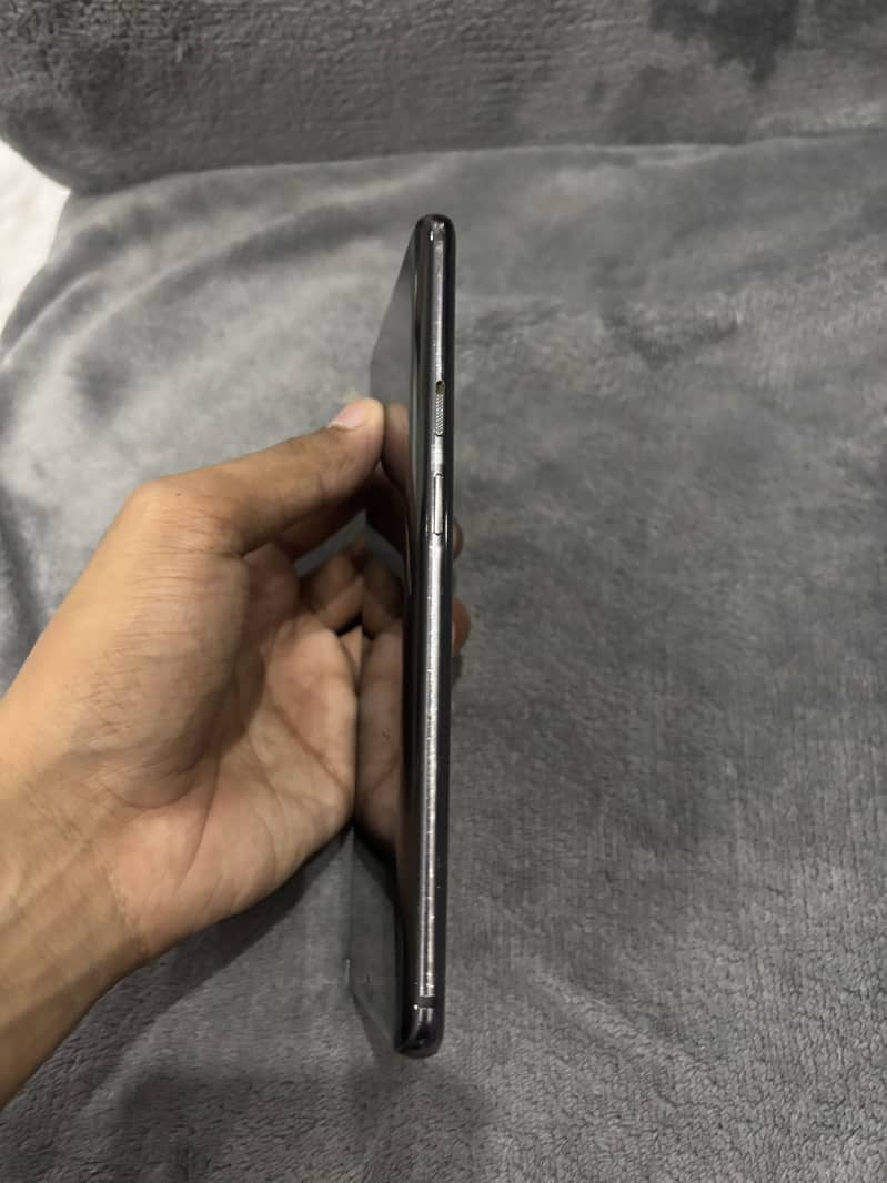 One Plus 7 Pro 3