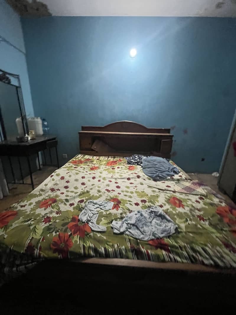 Double bed 5