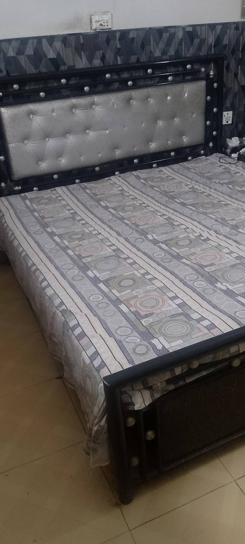 Iron bed 2