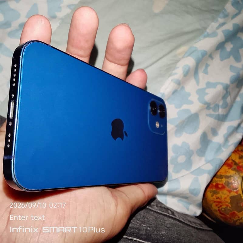 IPhone 12 3
