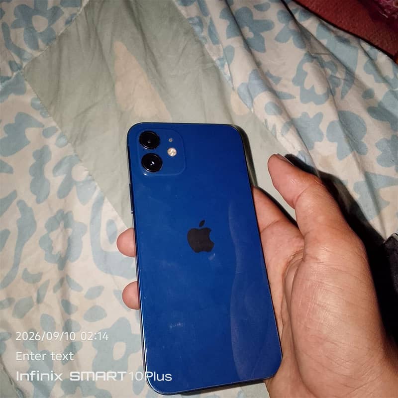 IPhone 12 4