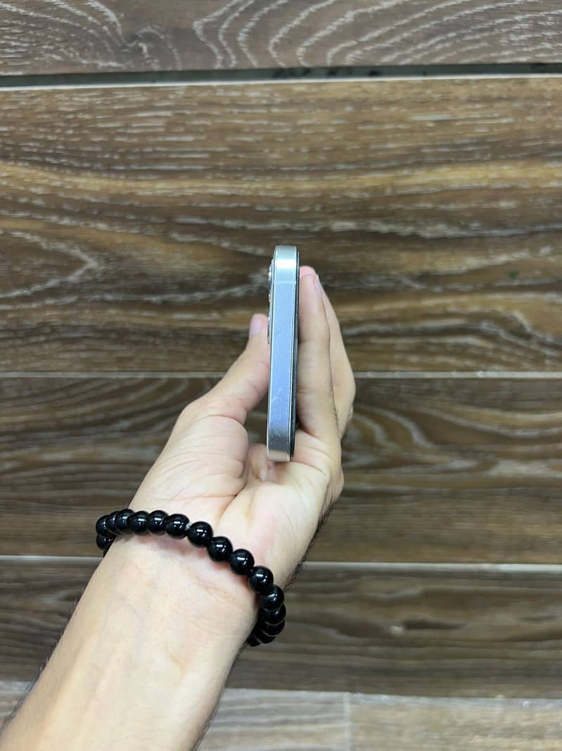 Apple iPhone 12 Pro 2