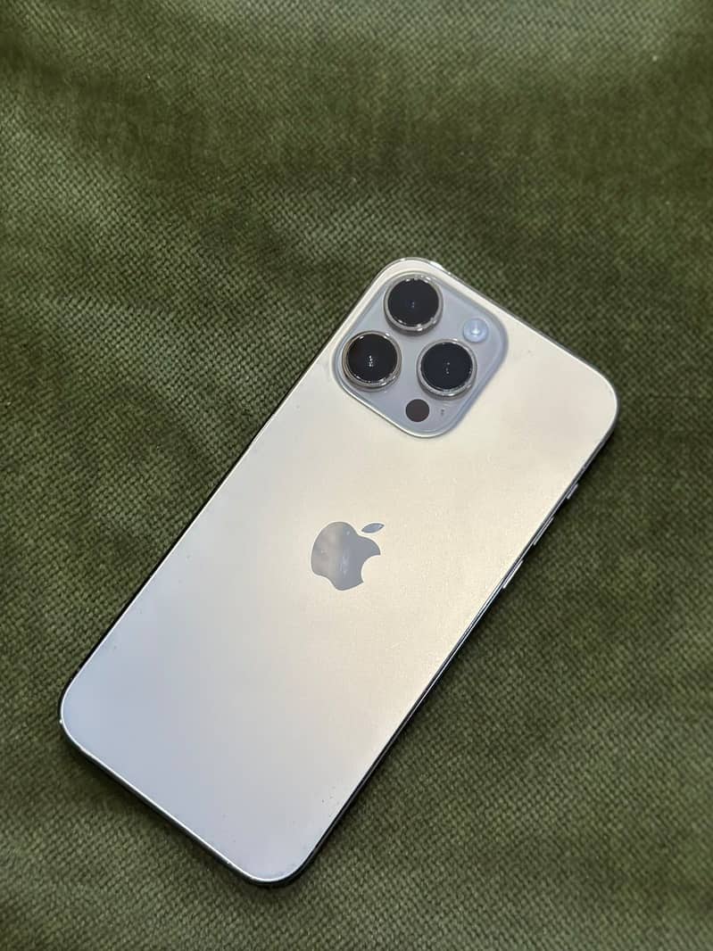 Apple iPhone 14 Pro Max 7