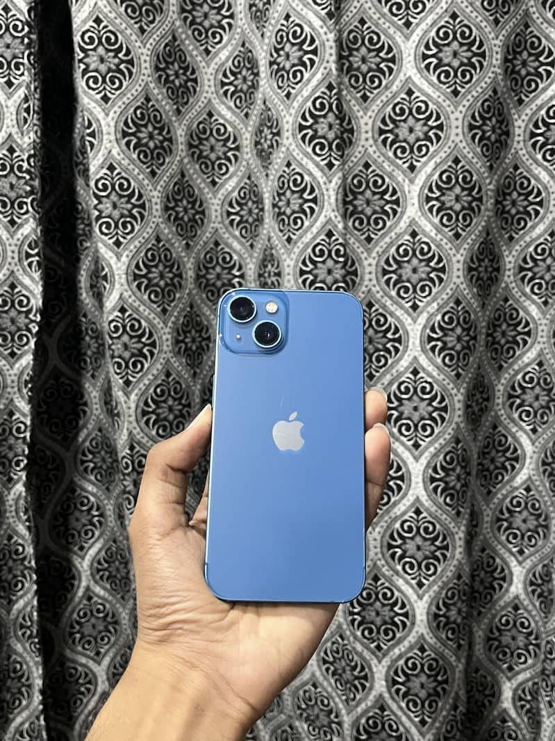 Apple iPhone 13 jv 1