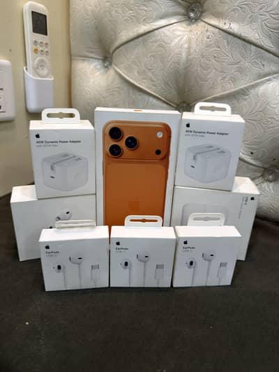 Apple iPhone 17 Pro Max, Airpod Pro 3, Chargers & Earpods