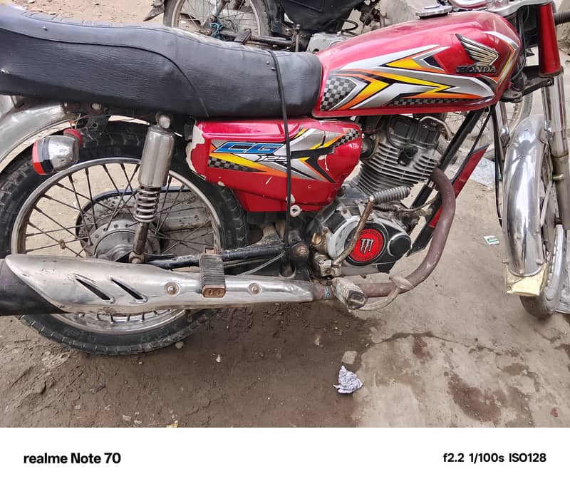 unique 125 1