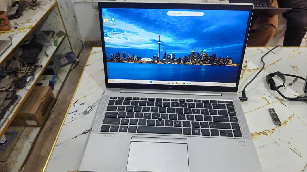 laptop 0