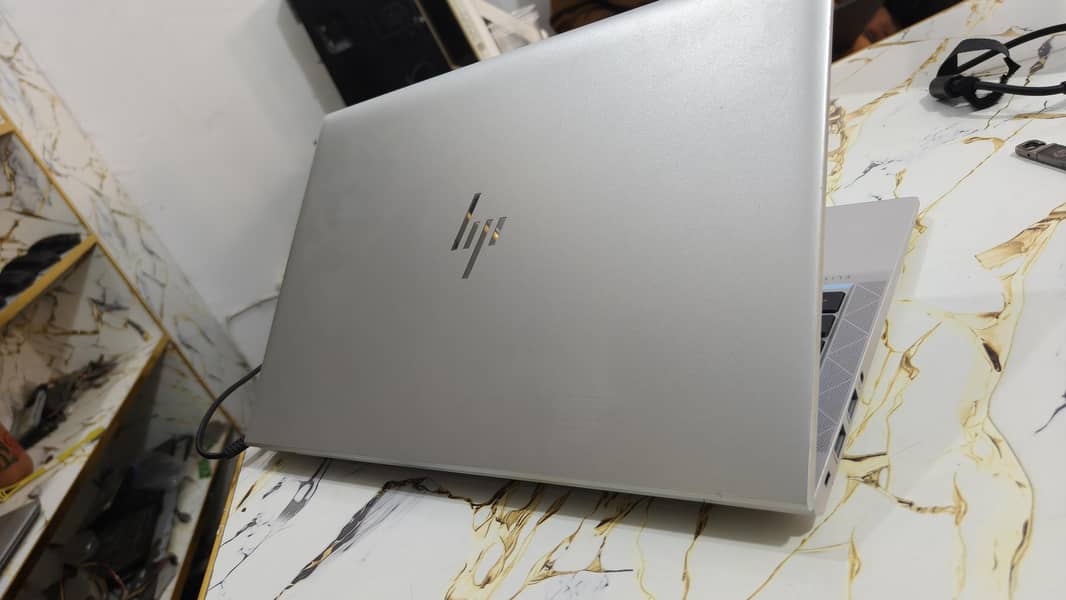 laptop 3