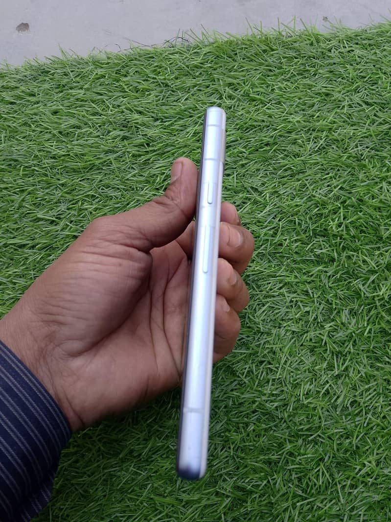 Google Pixel 7a 3