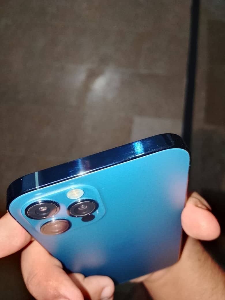 Apple iPhone 12 Pro 2