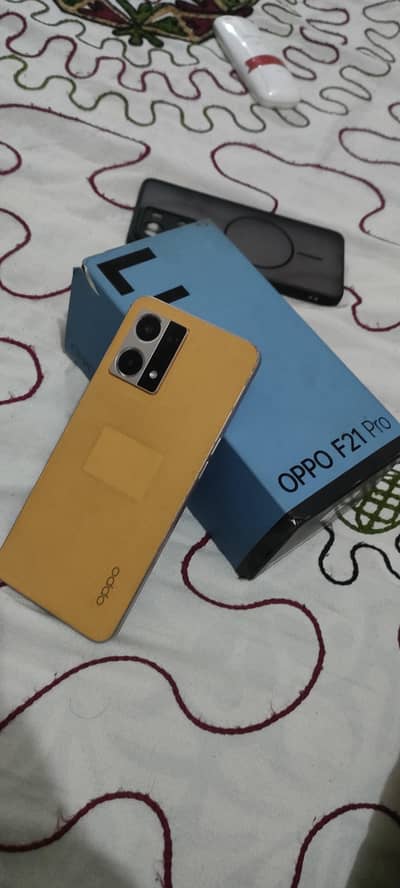 OPPO F21 Pro