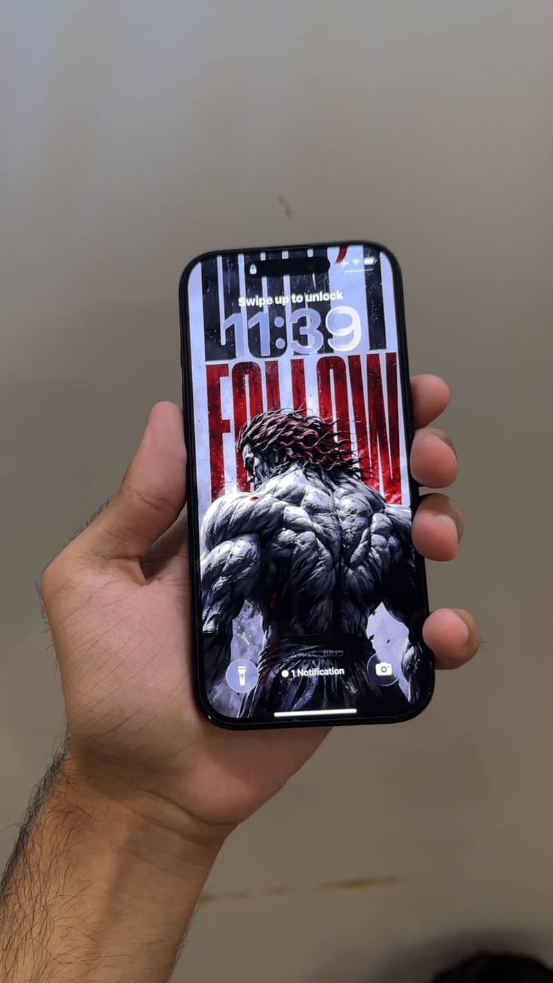 Apple iPhone 16 Pro 4