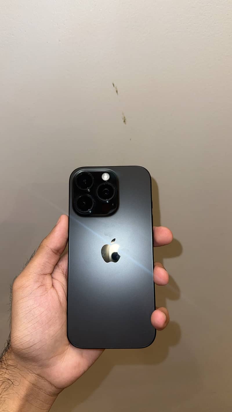 Apple iPhone 16 Pro 5