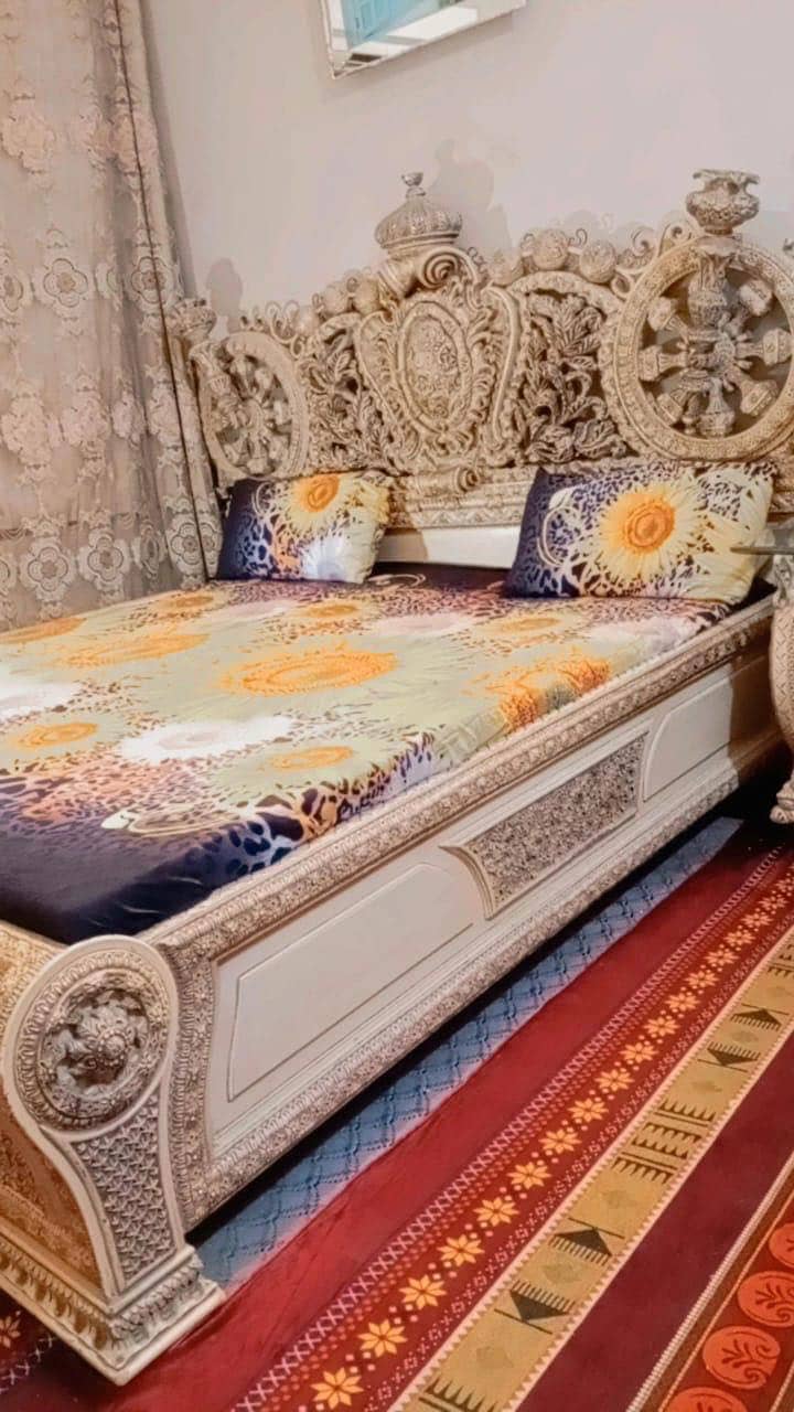 Mughal bed set 8
