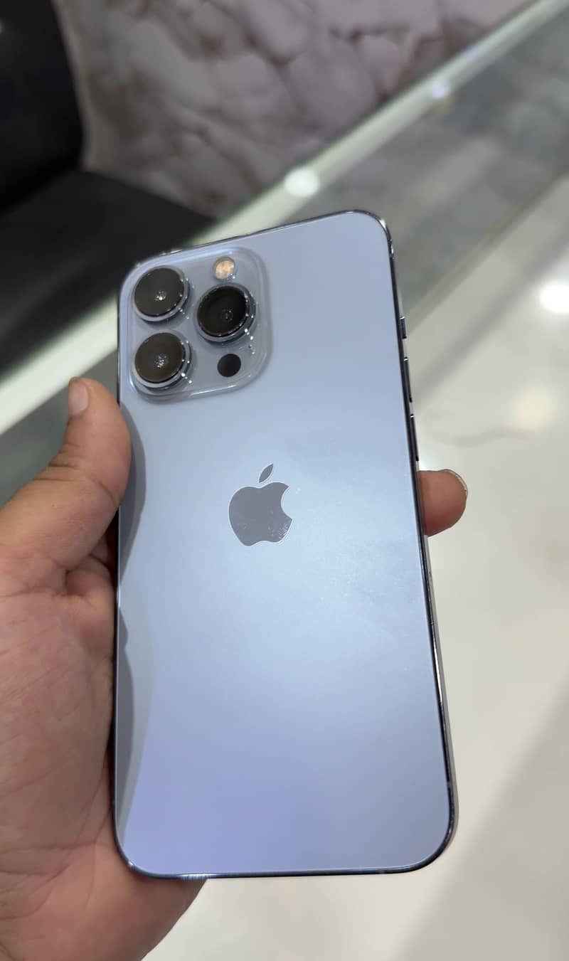 iPhone 13 Pro 0