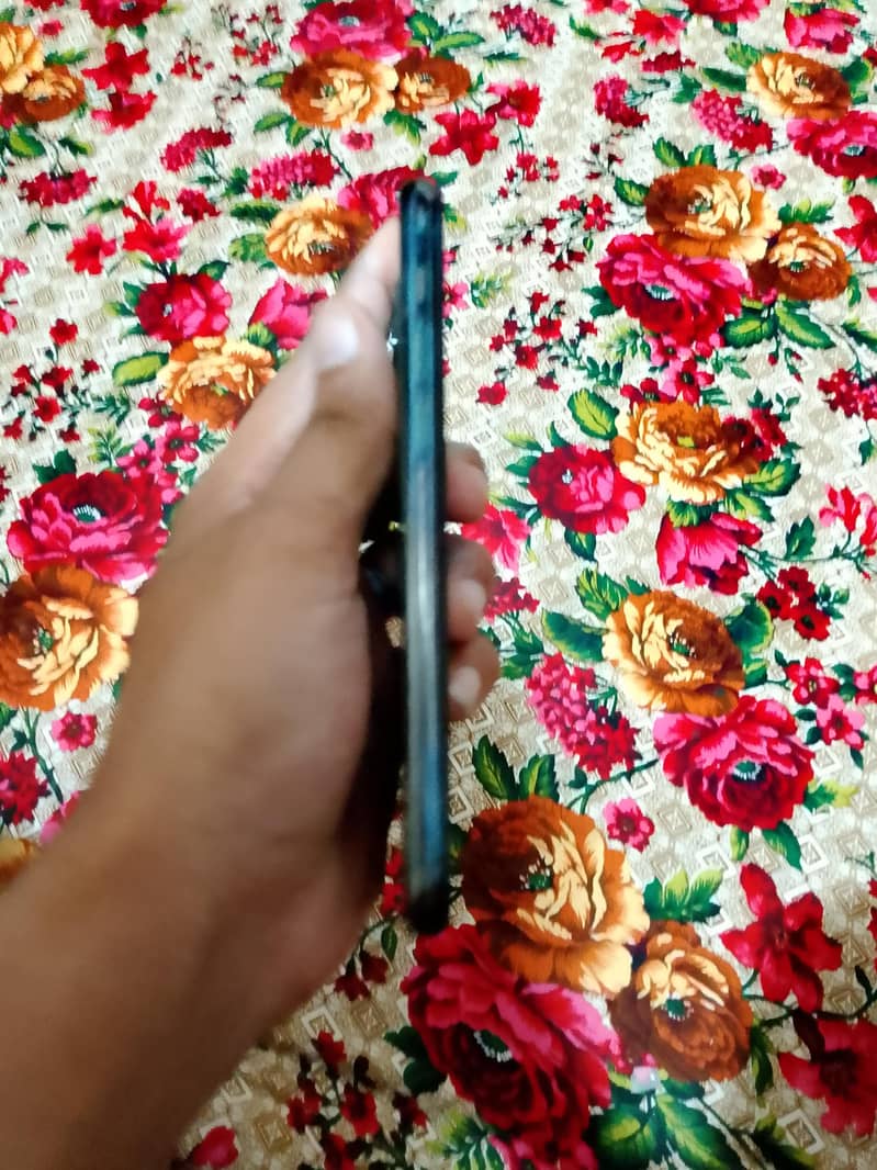 iphone 11 pro 3
