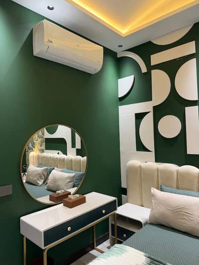 2 Bedrooms Luxury Furnished Apartment is Available For Rent in Bahria Town Lahore