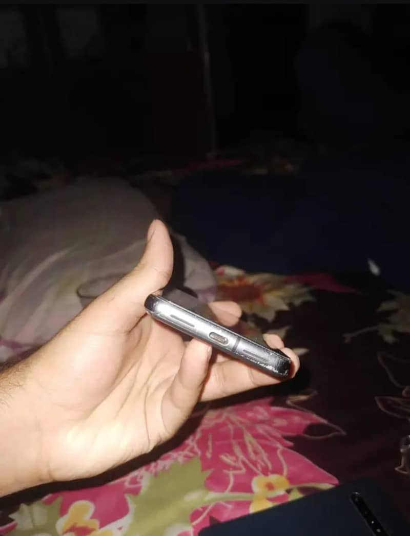Google Pixel 8 5
