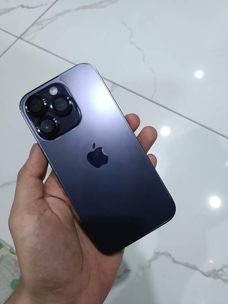 Apple iPhone 14 Pro 0