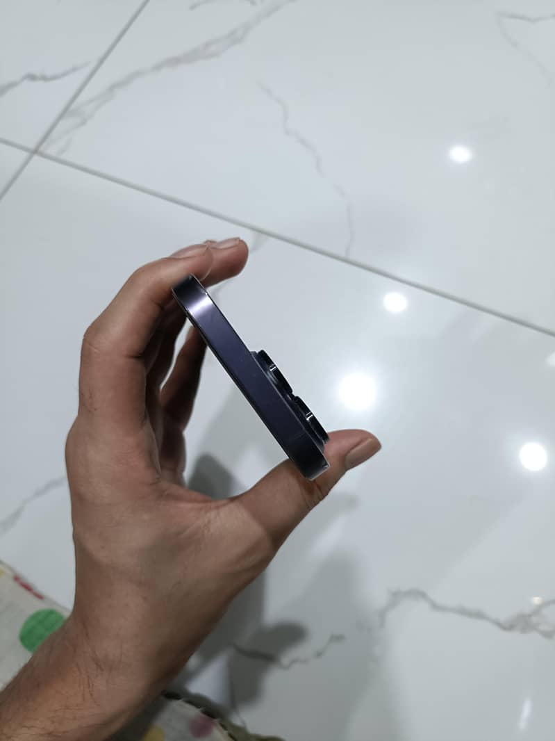 Apple iPhone 14 Pro 4