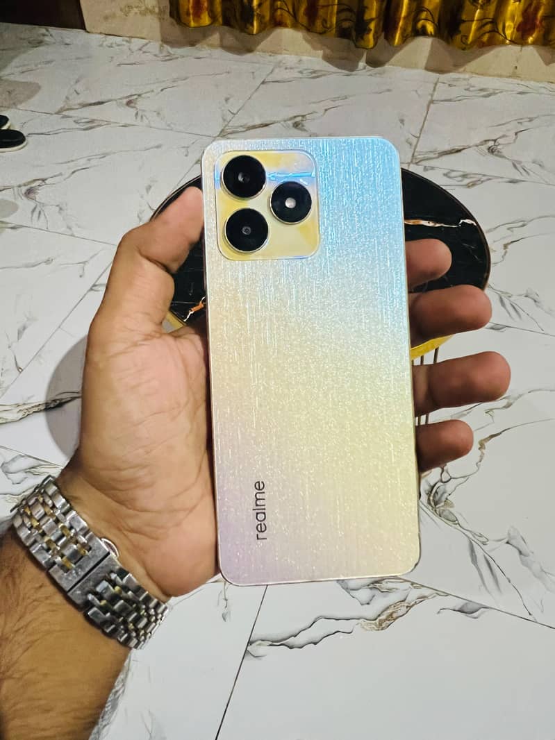 Realme C53 0