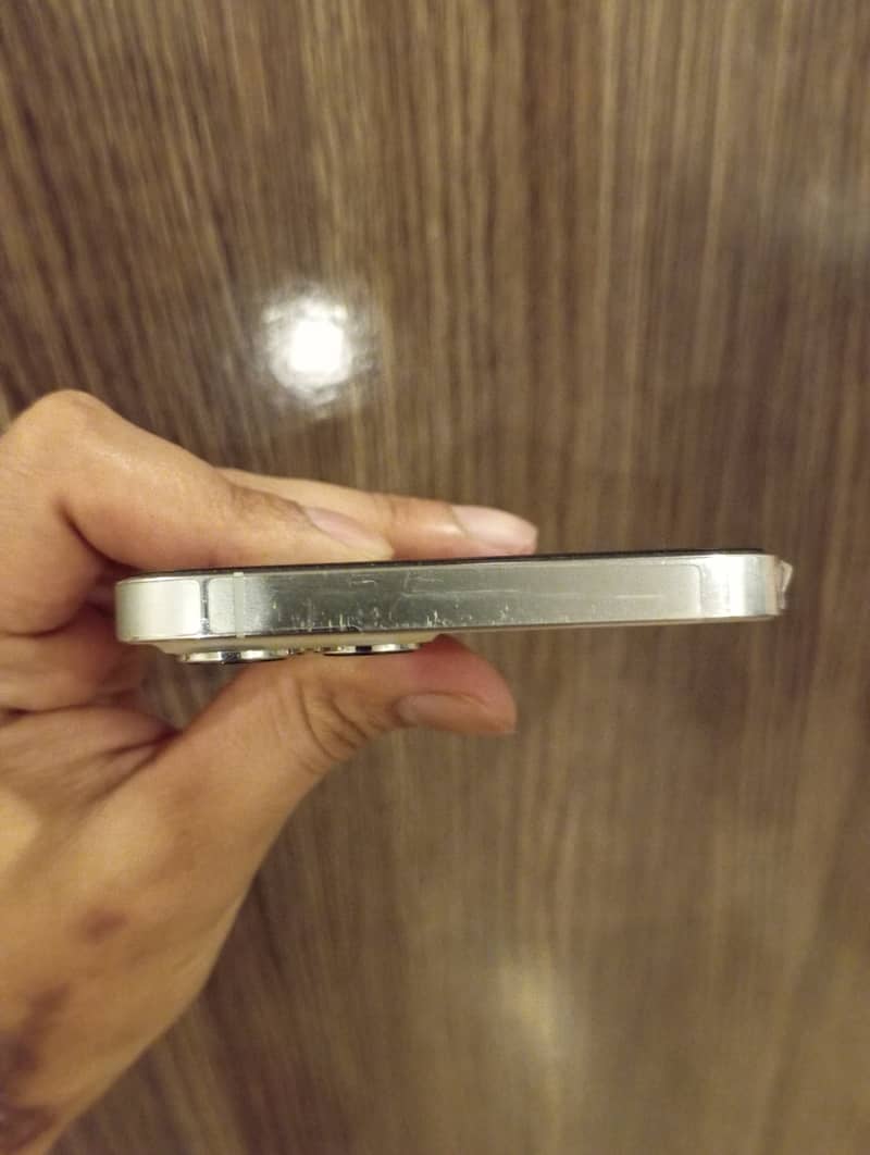 Apple iPhone 12 Pro Max 3