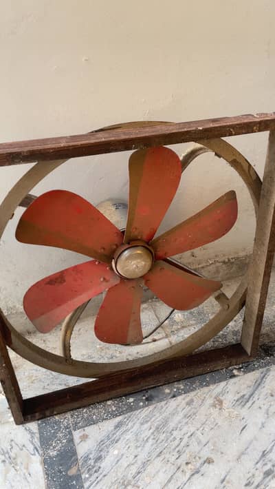 Exhaust fan in new and mint condition