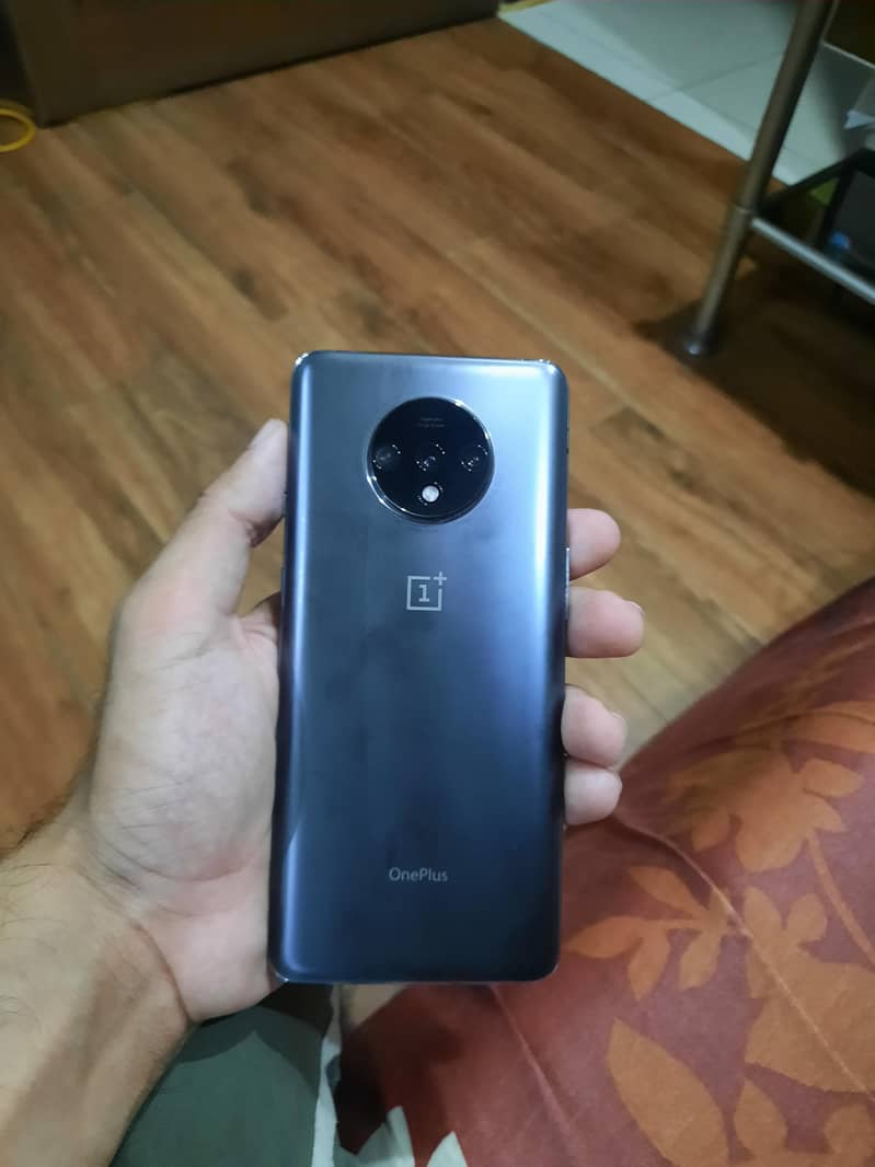 One Plus 7T 1