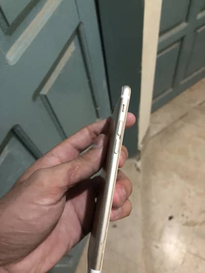 Apple iPhone 6