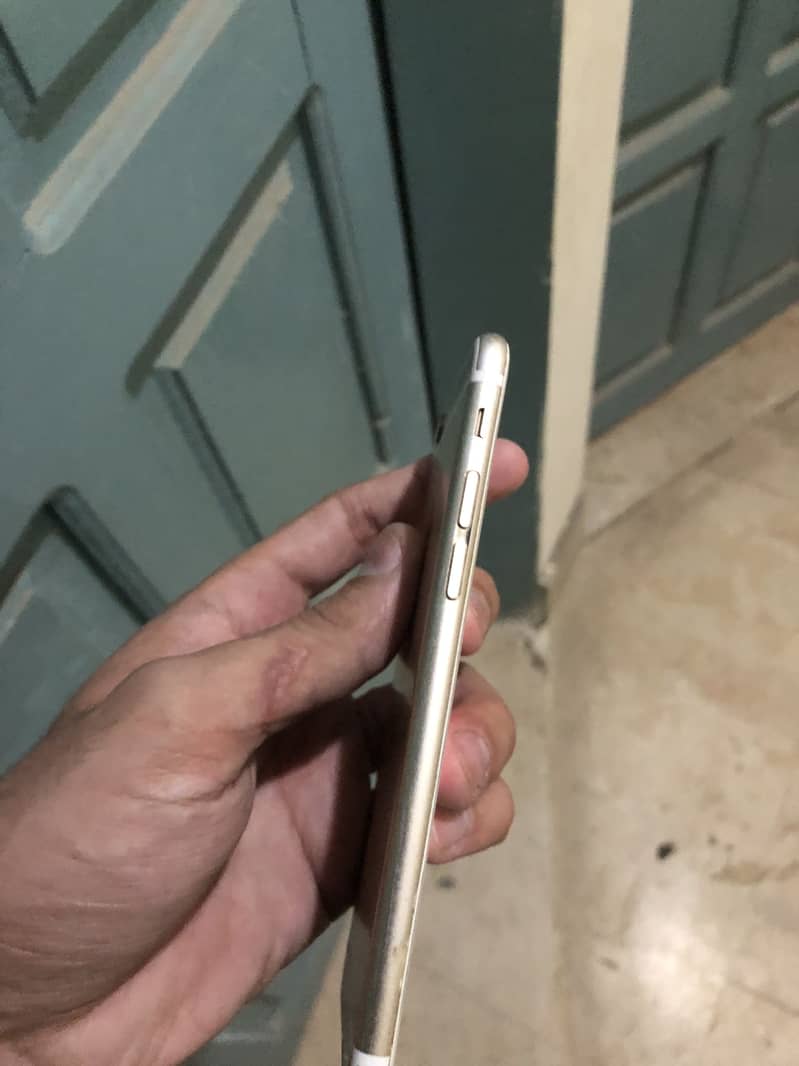 Apple iPhone 6 0