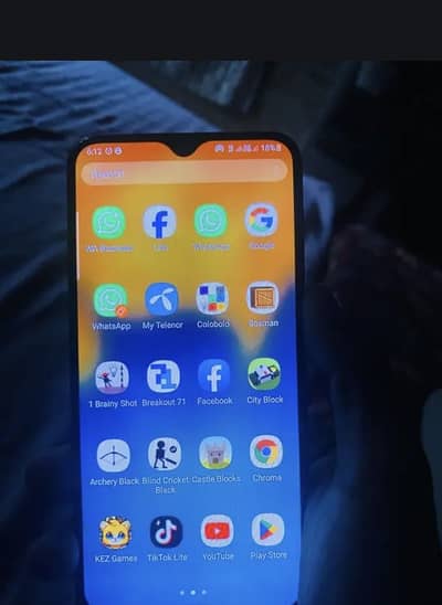 Samsung Mobile A20 3/32gb